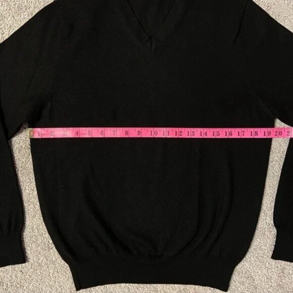 BRITCHES Men’s Black Lightweight V-Neck Long Sleeve Sweater - Picture 7 of 7